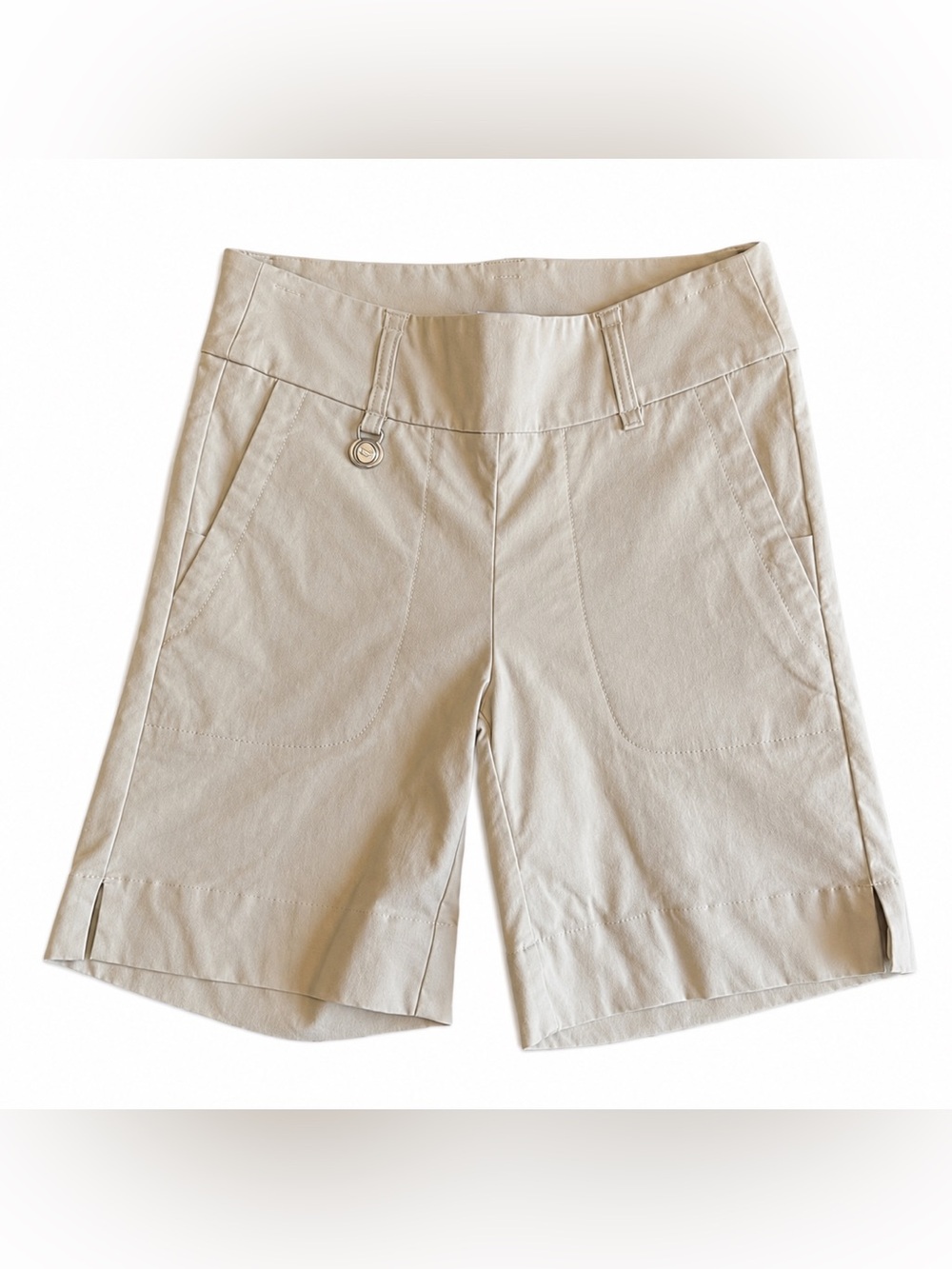 Daily Sports Beige Golf Shorts Removable Ball Marker NWT Women’s Size 2